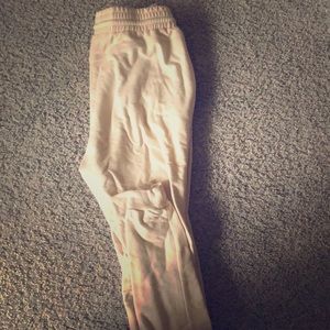 Gymshark lounge joggers cream